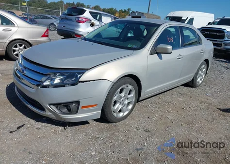 2010 Ford Fusion Se z USA, uszkodzony, nr VIN 3FAHP0HA9AR326673